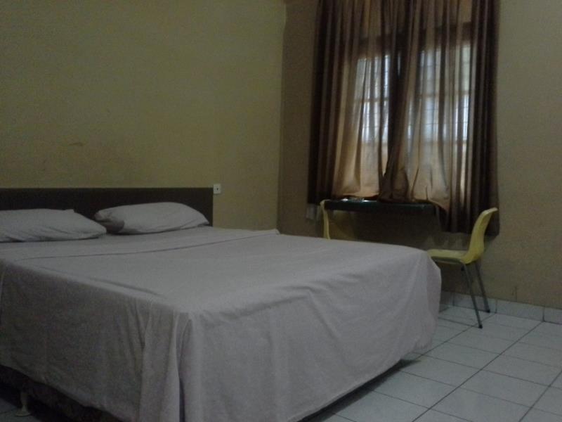 Hotel Sriwijaya Бандунг Экстерьер фото
